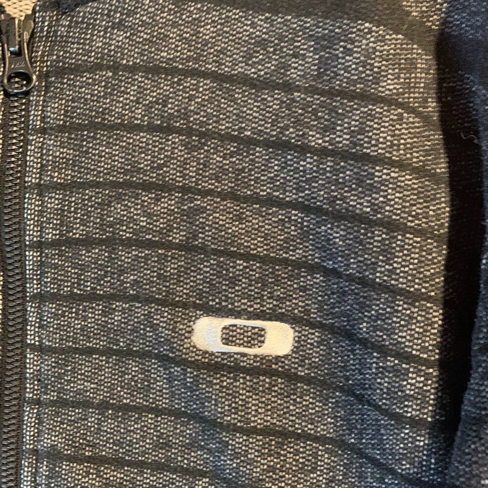 Oakley Full Zip Jacket - Picture 2 of 3